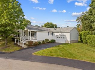 70 Stagecoach Way, Manchester, NH 03104