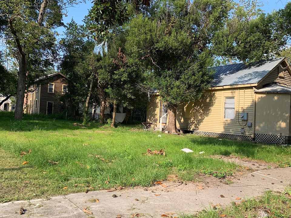2nd image of 1435 W 5th St