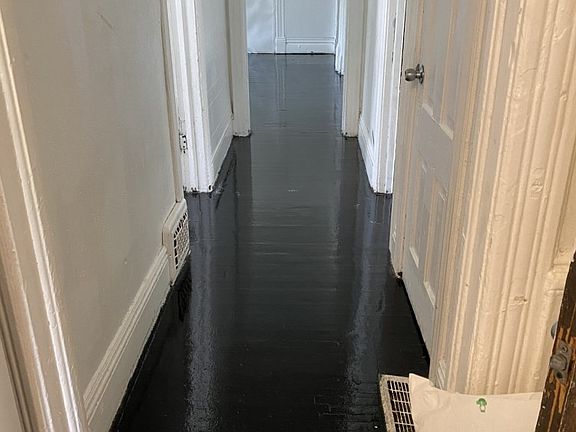 3rd image of 415 Sherburne Ave #1