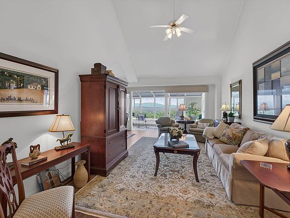 5th image of 500 Crestwood Dr Unit 1606
