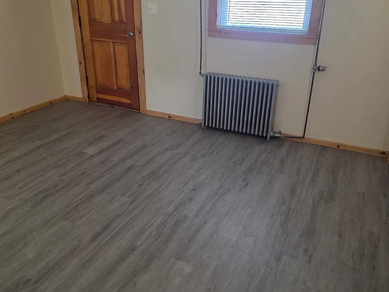 129 Lancaster Rd — Photo 3