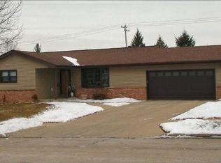 612 Lenora Dr, West Bend, WI 53090