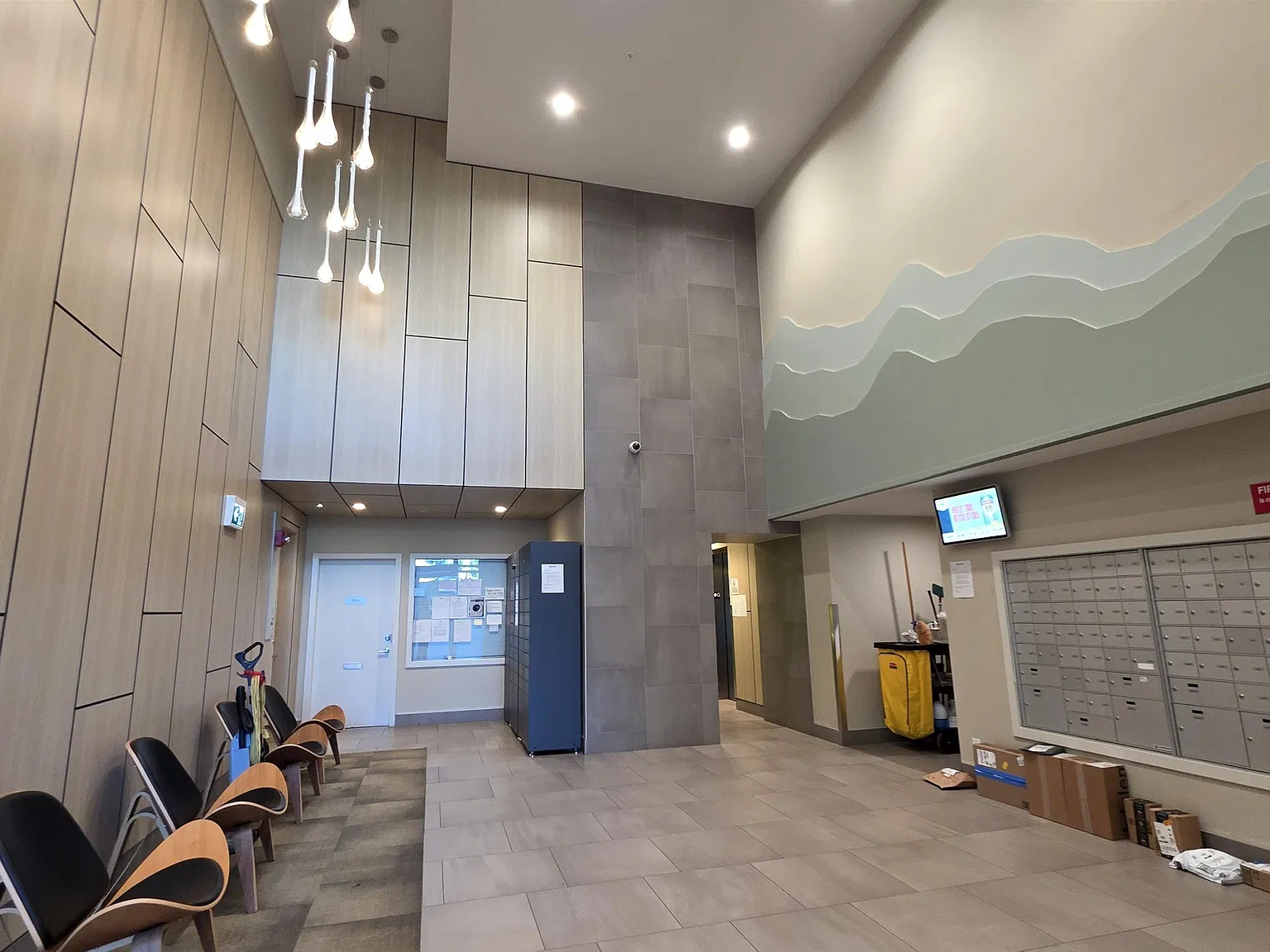2 bed, 765 sqft, $2,550 — Photo 3