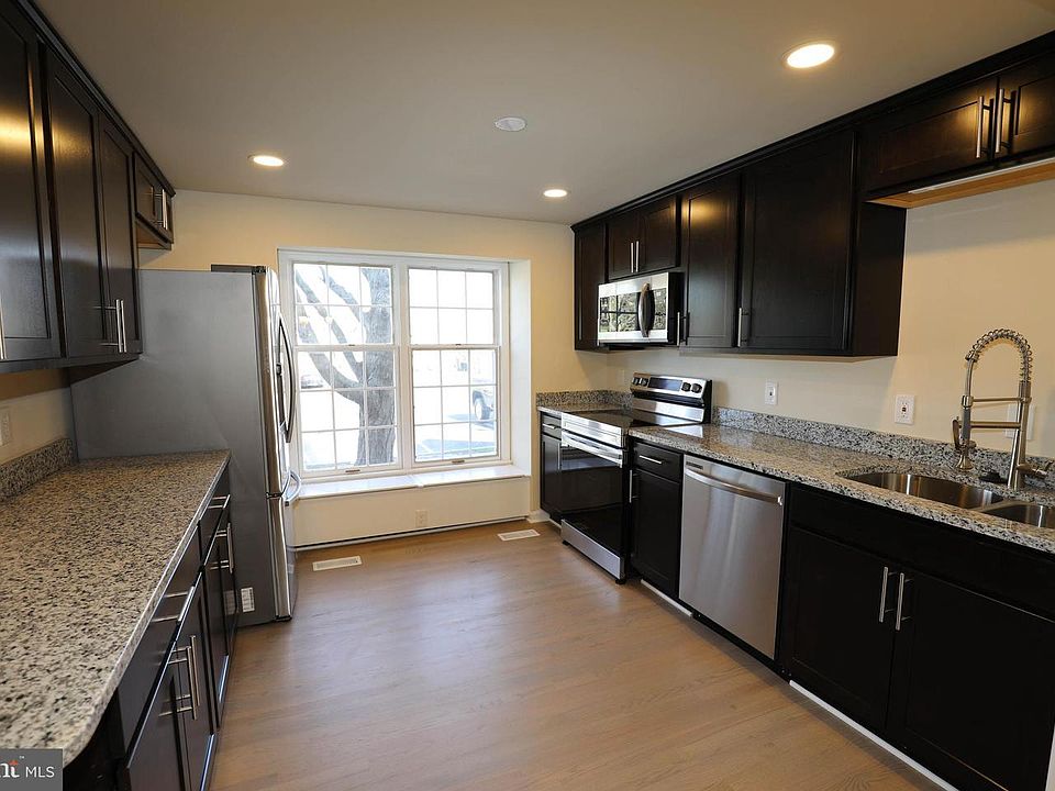1st image of 8006 Harbor Pl