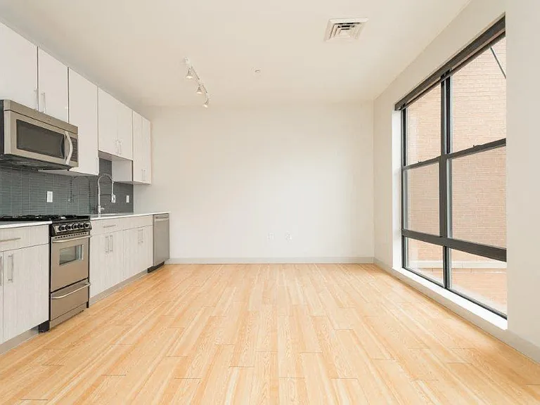 West Square Apartments — Photo 176