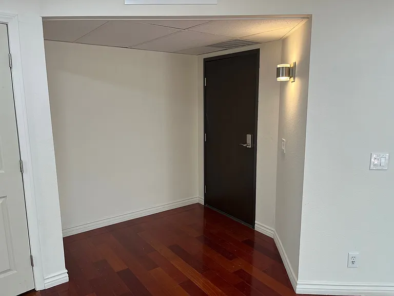 14610 Erwin St #208 — Photo 11