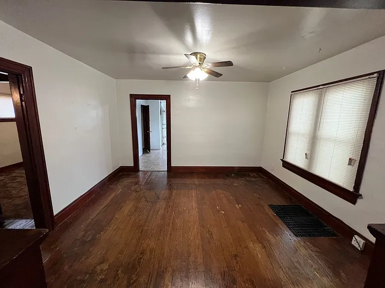 1822 Huffman Ave — Photo 14