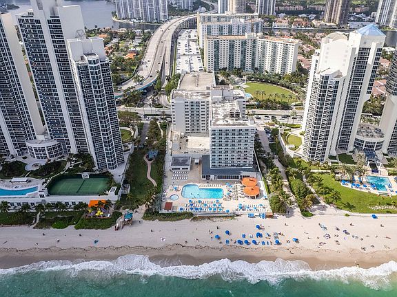 4th image of 19201 Collins Avenue #201