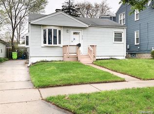 27127 Dartmouth St, Madison Heights, MI