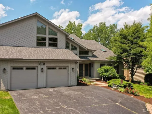 2041 Keim Dr, Naperville, IL 60565