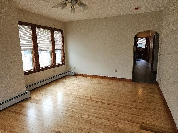 5th image of 2 Cameron St #2