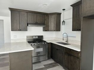 223 W Orange Ave, Colton, CA 92324