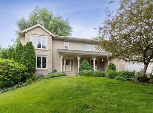 4401 Dakota Dr, West Des Moines, IA 50265