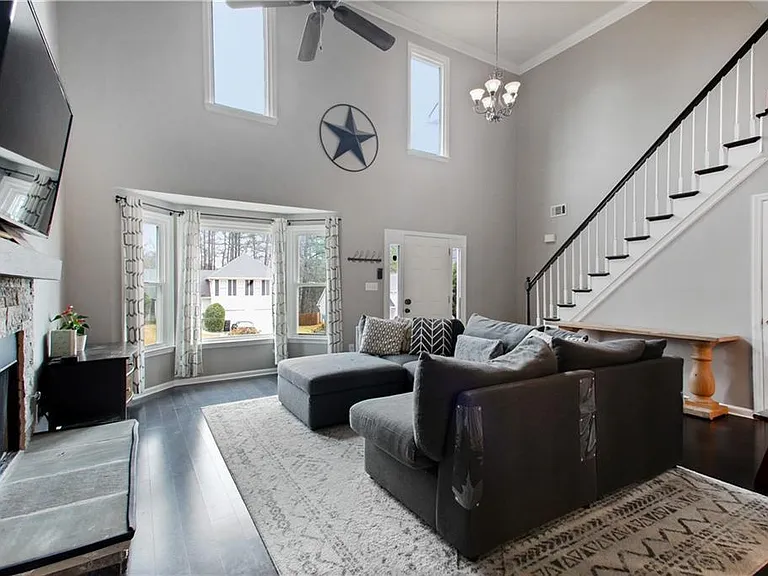 1825 Hickory Creek Ct NW — Photo 7
