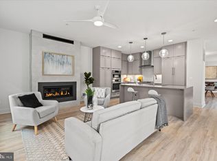 11248 Faraday Park Dr, Reston, VA 20190