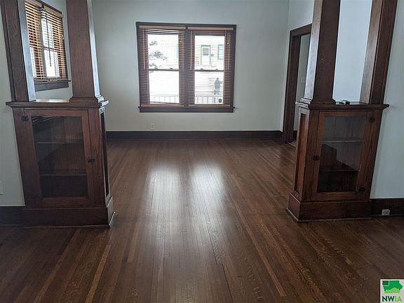 4th image of 3225 4th Ave Pl