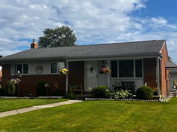 2122 Parliament Dr, Sterling Heights, MI 48310