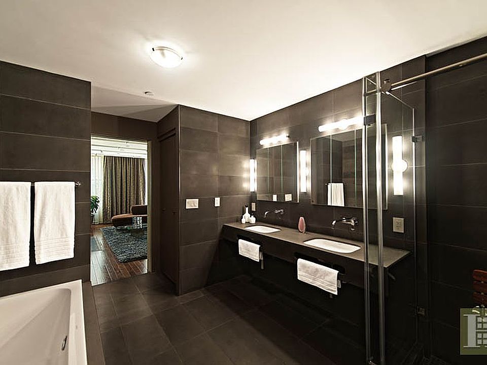 1st image of 332 W 19th St #Penthouse