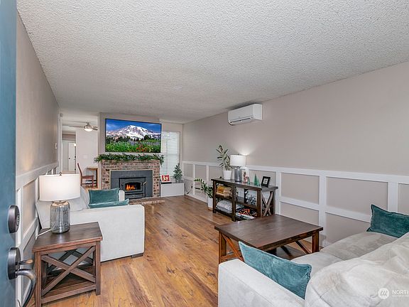 3rd image of 10113 54th Drive NE