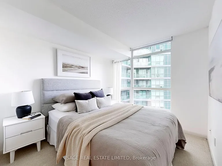 219 Fort York Blvd #616 — Photo 16