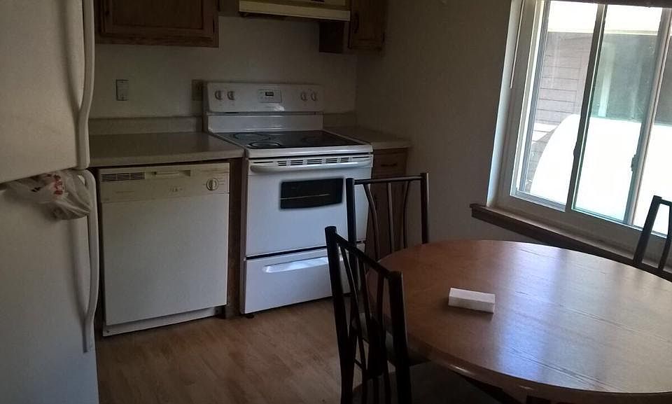 2nd image of 344 S Wilmington Ct