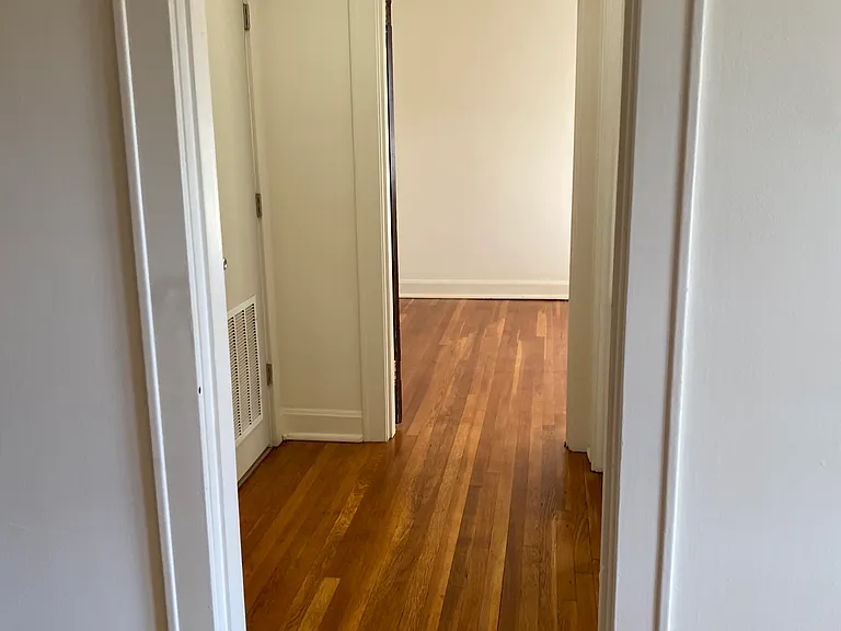 1316 Morten St #204 — Photo 6