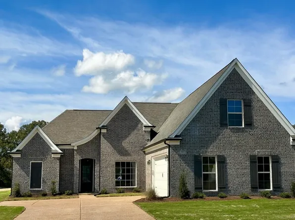 687 Lucas Ln, Hernando, MS 38632