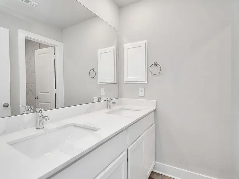 21047 Bay Village Dr #B — Photo 41