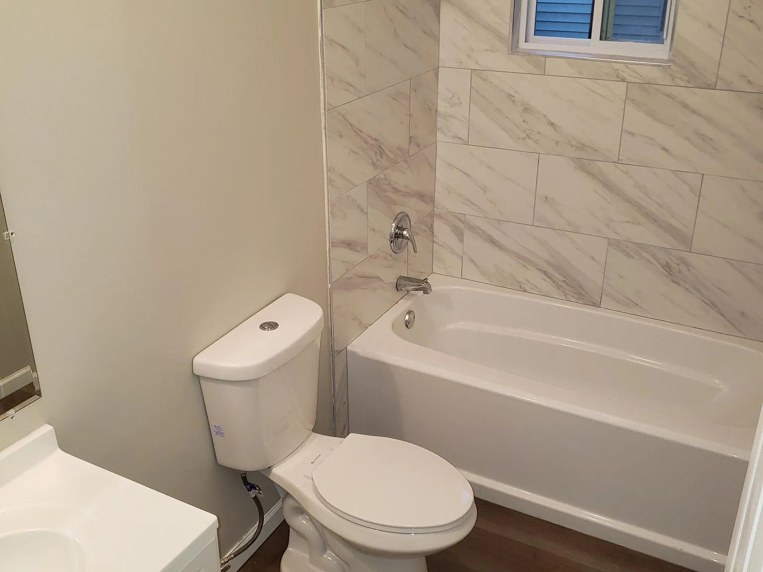 1 bed, 1100 sqft, $1,050 — Photo 4