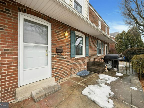 2nd image of 631 Darby Rd