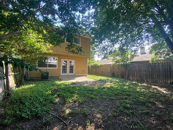 5th image of 2806 Thrushwood Dr #B