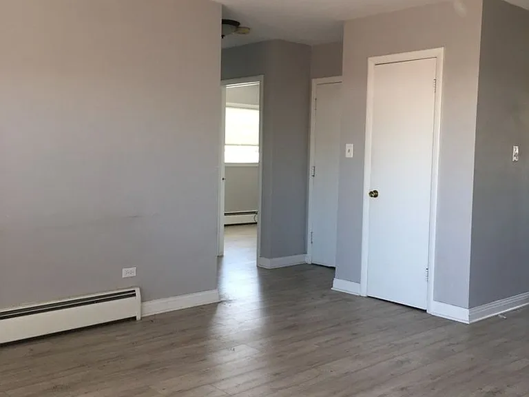 10425-37 S Longwood Ln — Photo 10