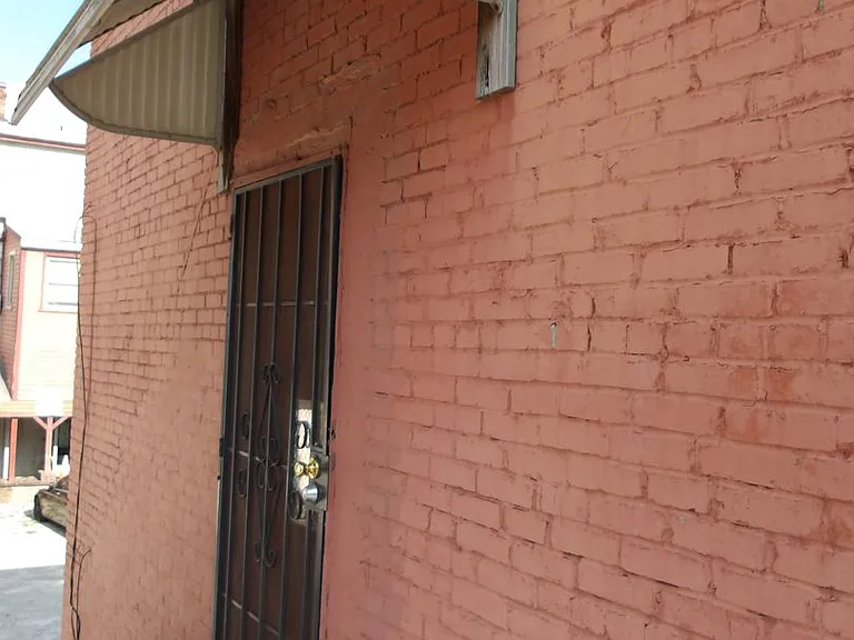1124 S. 3rd St — Photo 5