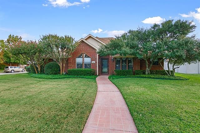 1st image of 4024 Mesa Dr