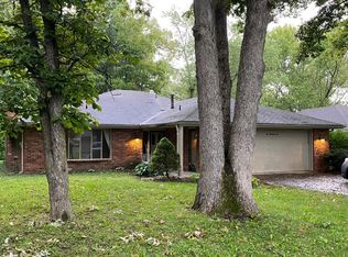 1006 N Greenbriar Rd, Muncie, IN 47304