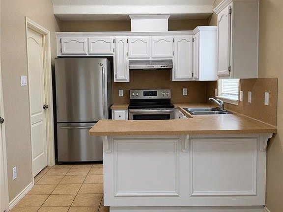 3rd image of 619 La Mancha Dr #3