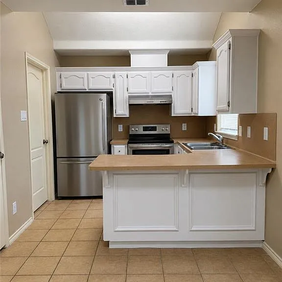 619 La Mancha Dr #3 — Photo 3