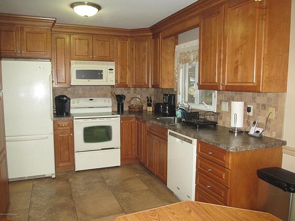 4th image of 730 Viscount Dr