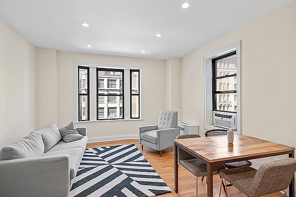 1st image of 514 Cathedral Pkwy #7D