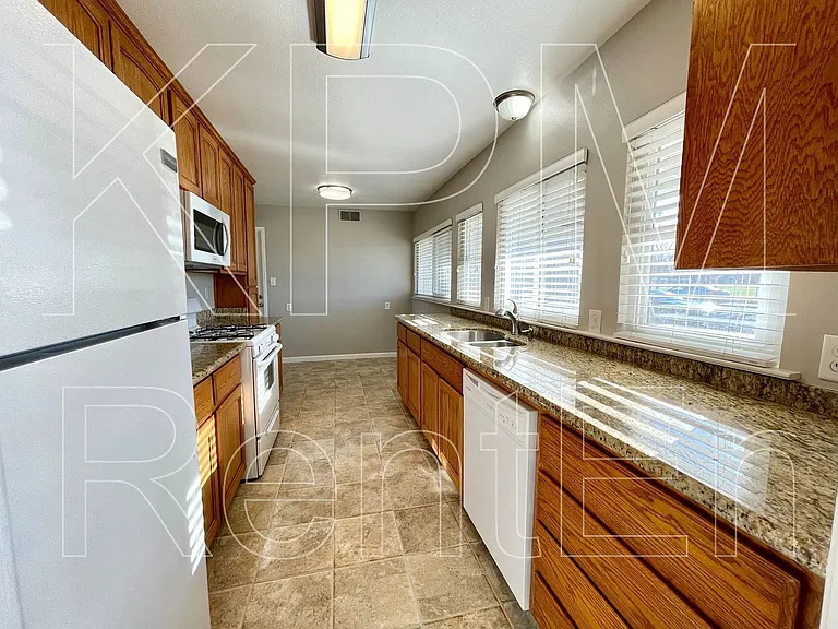 1117 Brookside Rd — Photo 4