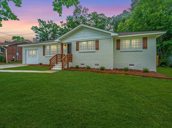 4233 Oakridge Dr, North Charleston, SC 29418
