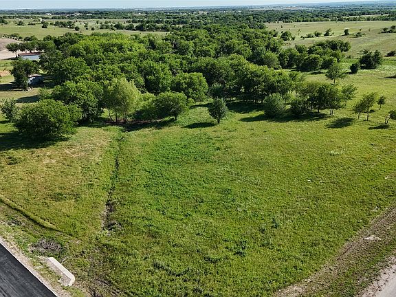 2nd image of 502 Longview Creek Trl