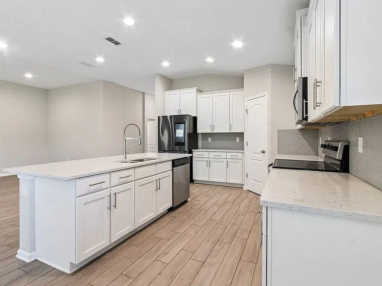 70305 Winding River Dr — Photo 9