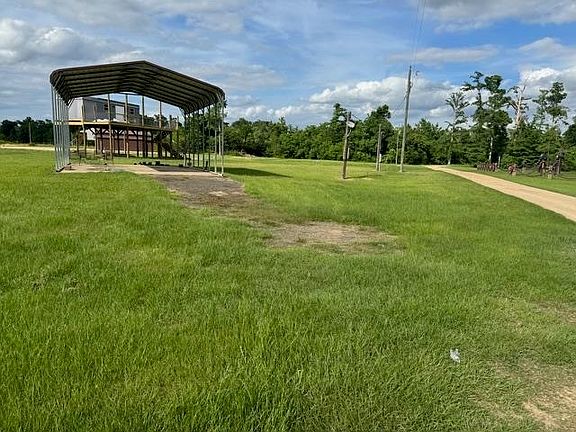 2nd image of 526 Old Ferry Rd