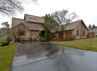 14277 Cedar Springs Dr, Chesterfield, MO