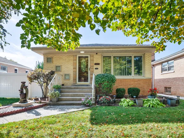 11246 S Whipple St, Chicago, IL 60655