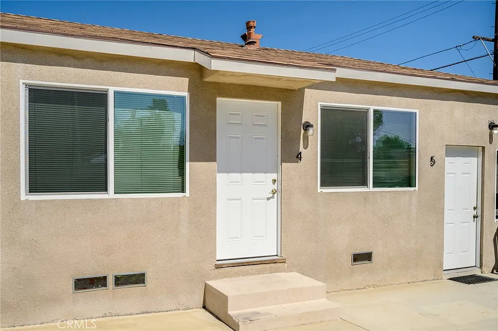 6250 Vineland Ave — Photo 2