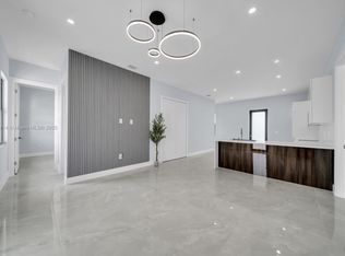 939 Commodore St, Lehigh Acres, FL 33974