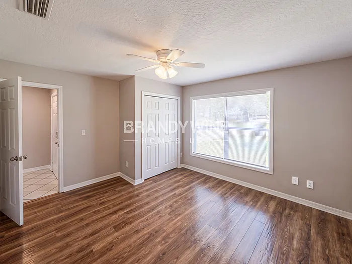 8810 N Orangeview Ave — Photo 19