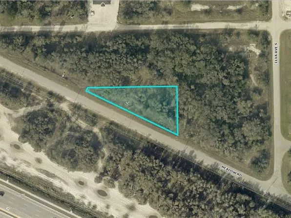 1831 Meadow RD, LEHIGH ACRES, FL 33976